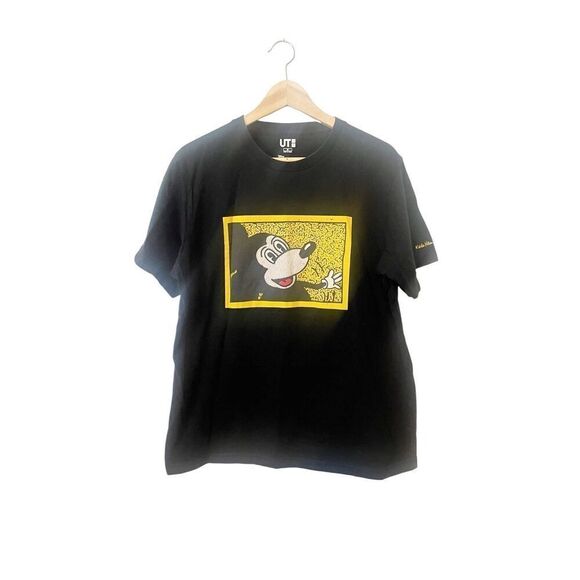 Uniqlo Disney Keith Haring Mickey Mouse Black Crewneck‎ T-Shirt - Picture 1 of 5